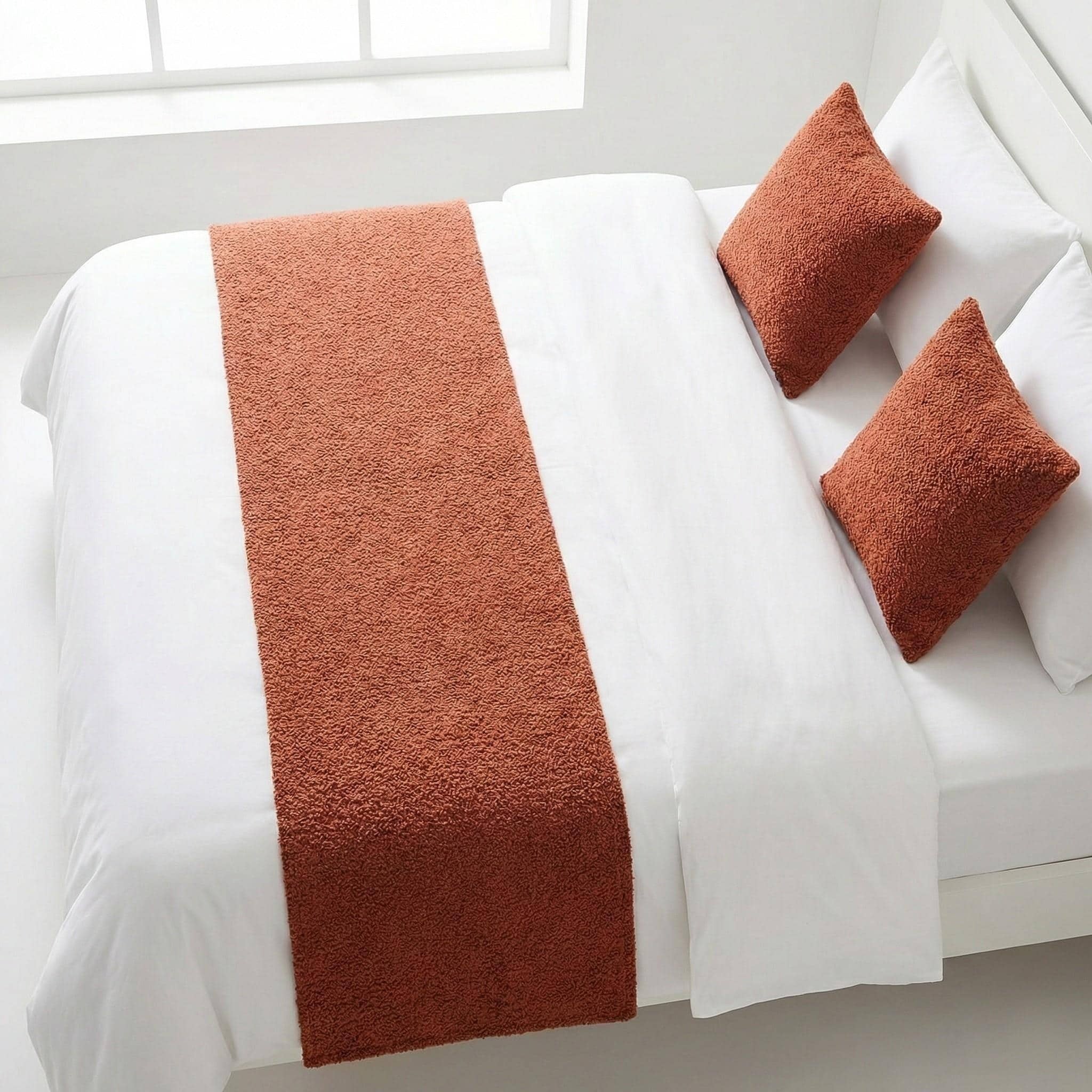 Bed runner with matching pillow covers