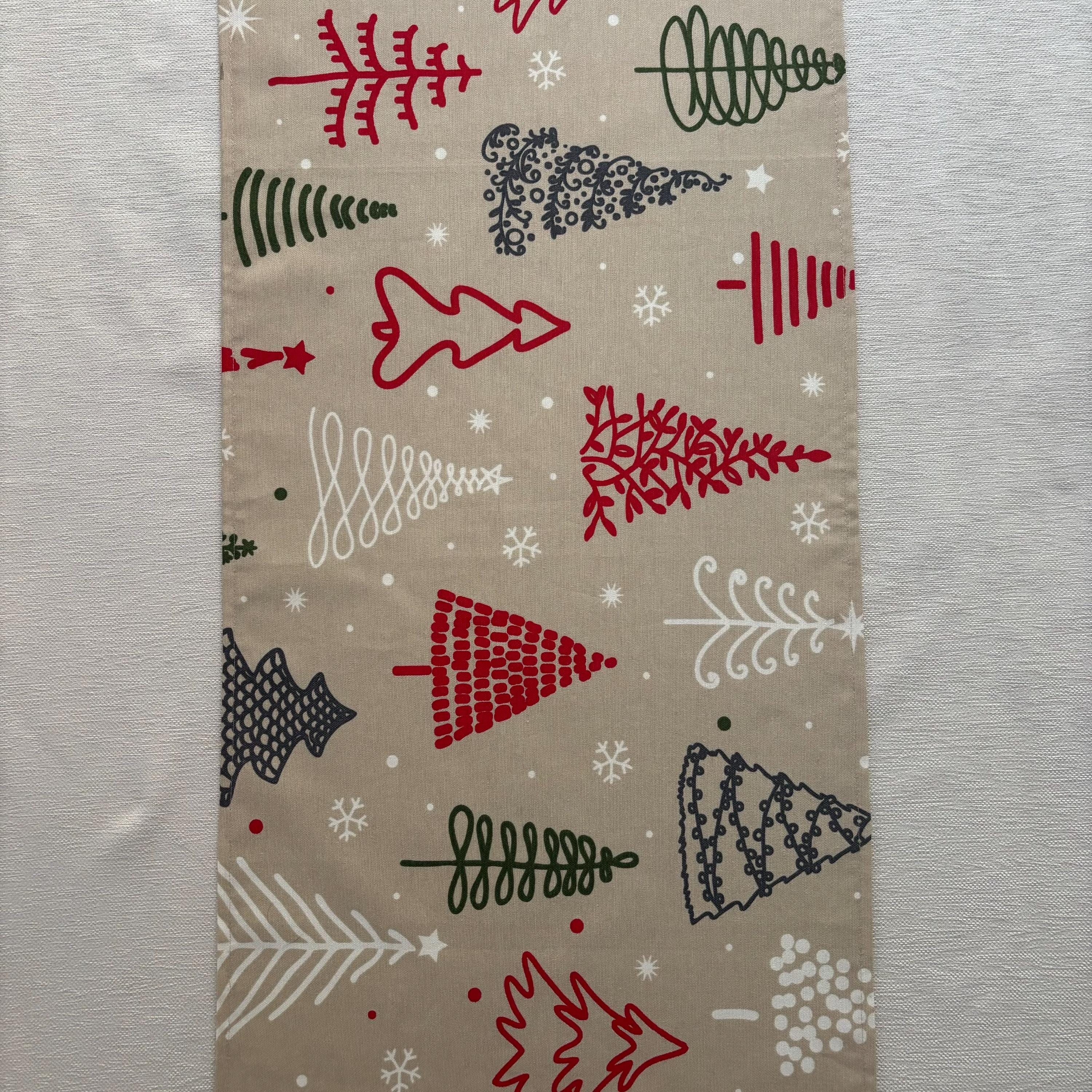 Christmas tree print runner detail