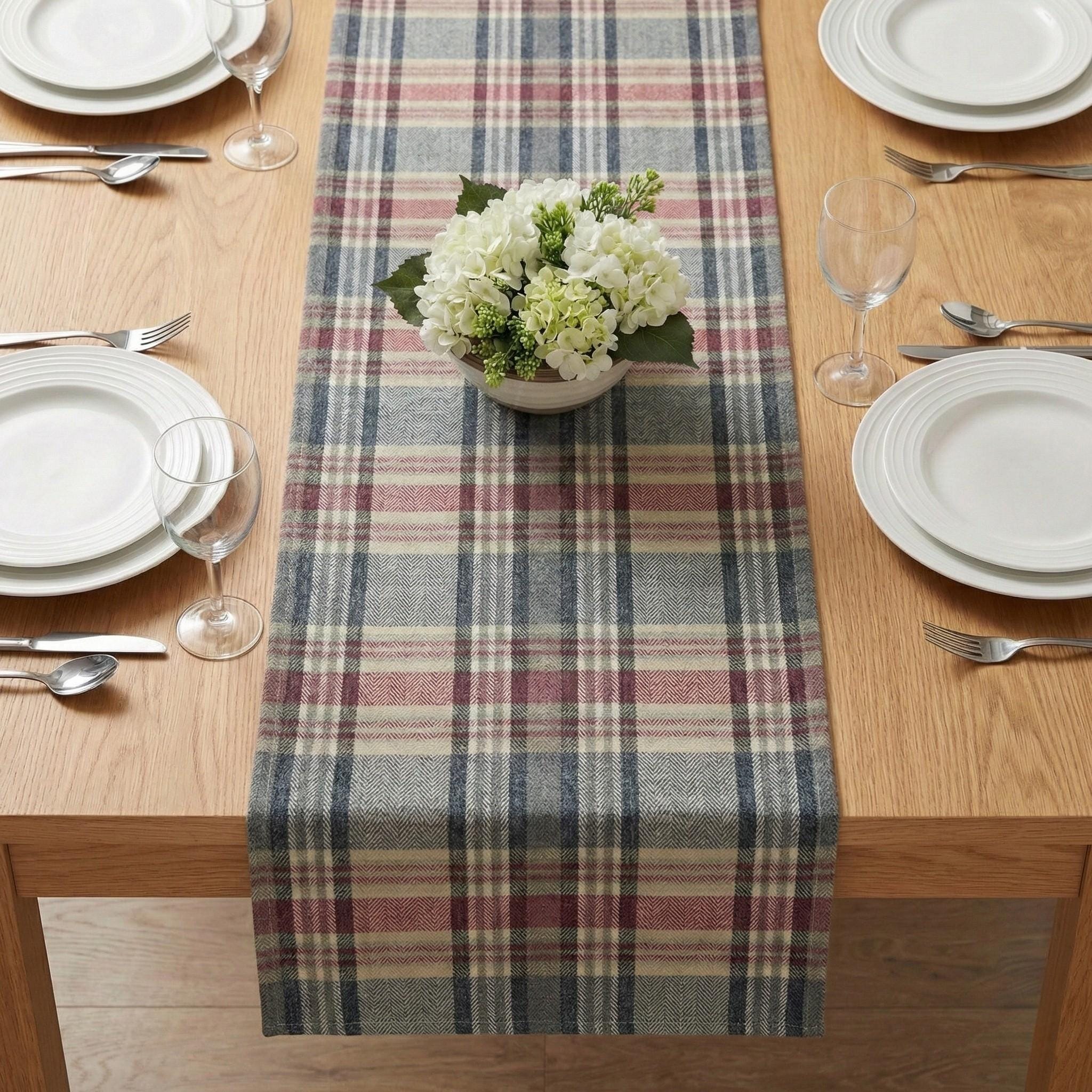 Rustic table styling