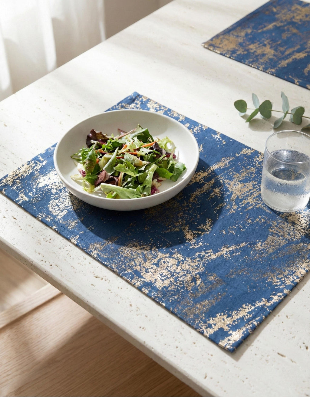 Velvet placemat detail
