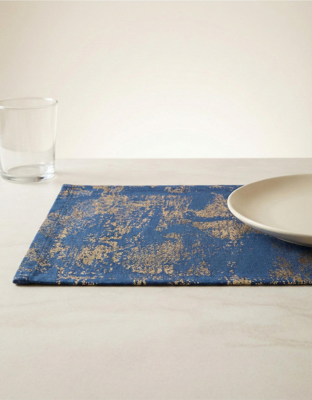 Placemat table styling
