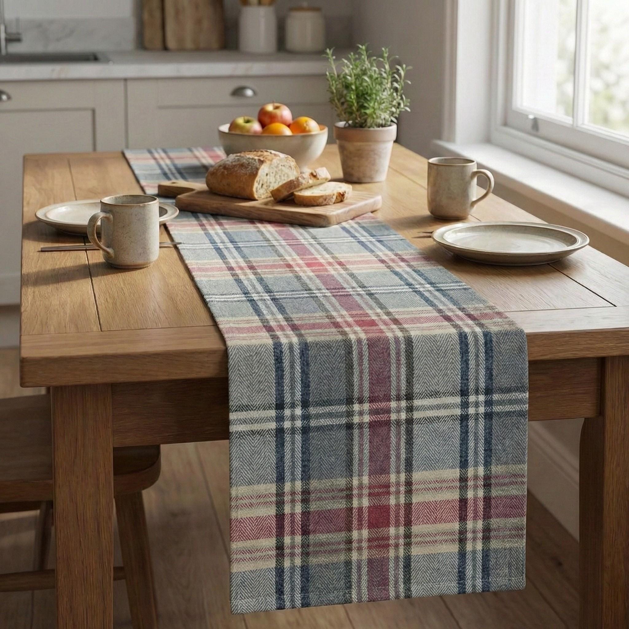 Grey plaid table decoration