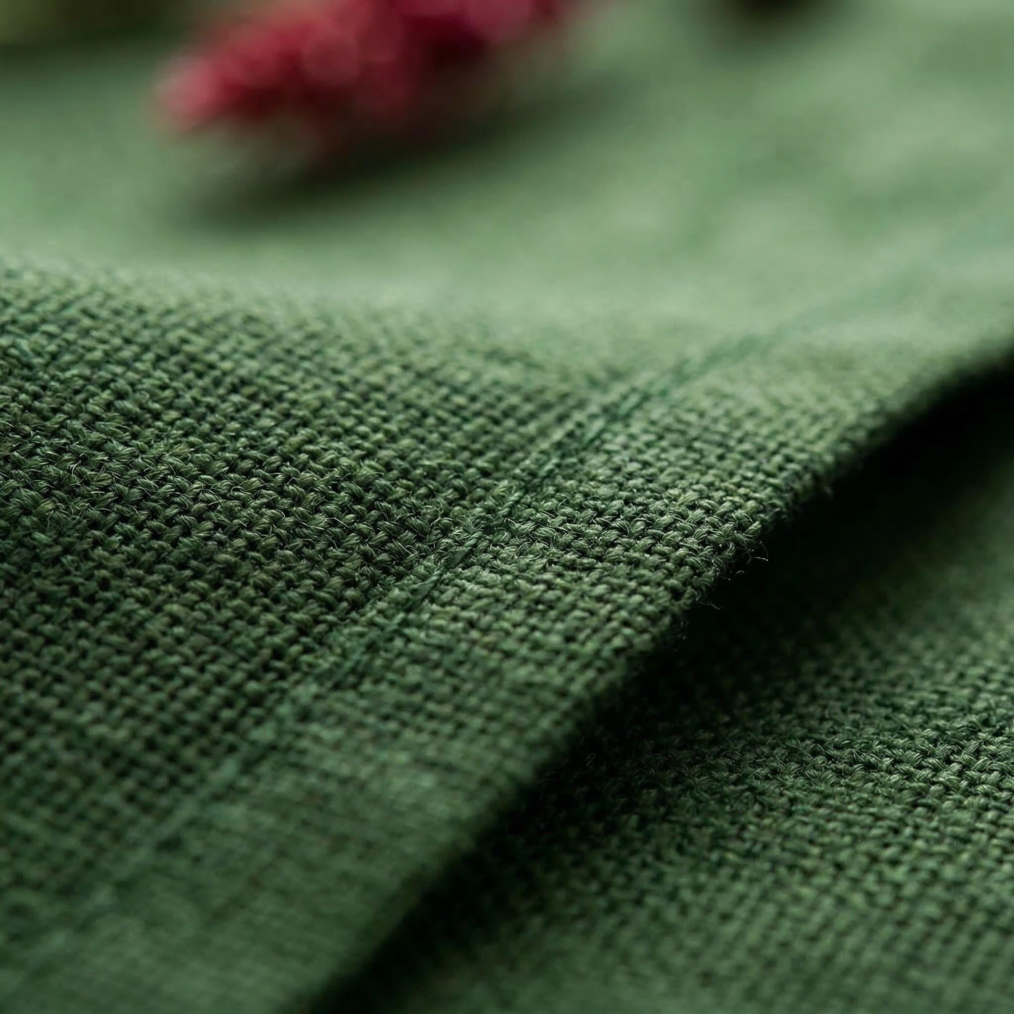 Rustic linen runner detail