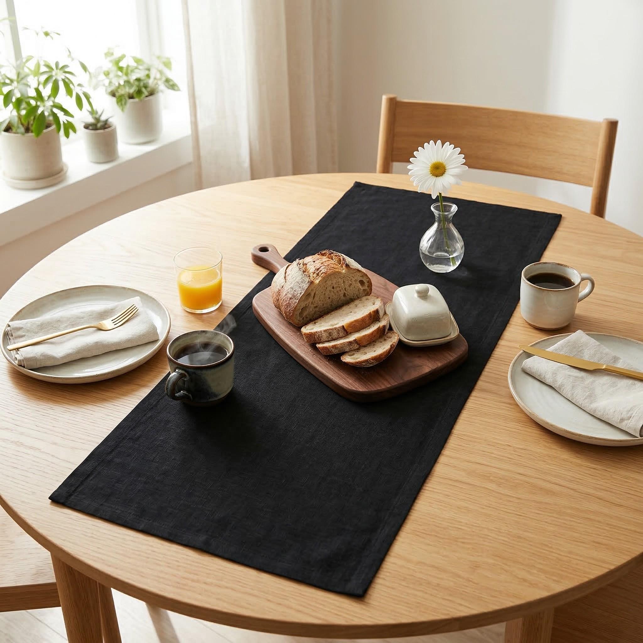 Linen runner table styling